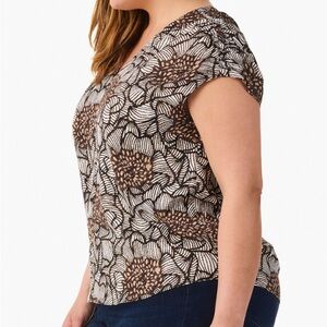 Nic+Zoe Petal Bloom Top 1X Neutral Beige/Black Floral Plus 1X NWT